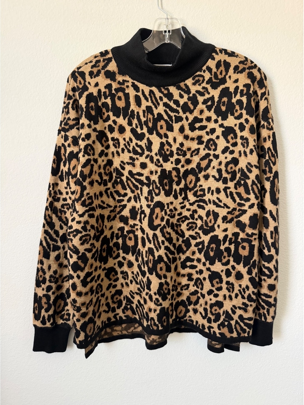 Calvin Klein Long Sleeve Turtleneck Animal Print Pullover Sweater Size M